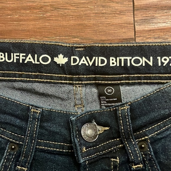Buffalo David Bitton Evan-X Mens Denim Shorts - Picture 2 of 6